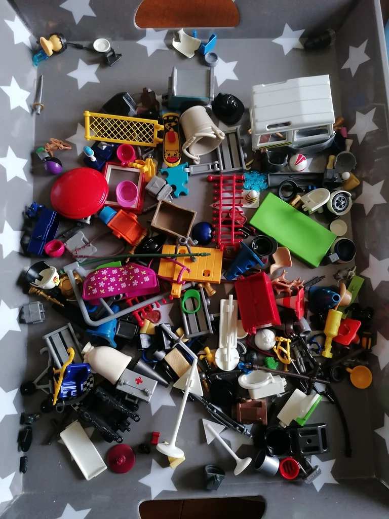 Gros lot d'accessoires playmobil 230pieces 